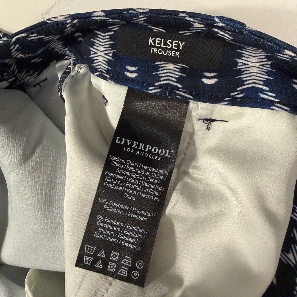 NWT Liverpool navy batik print Kelsey trouser 10/30 - Picture 8 of 11